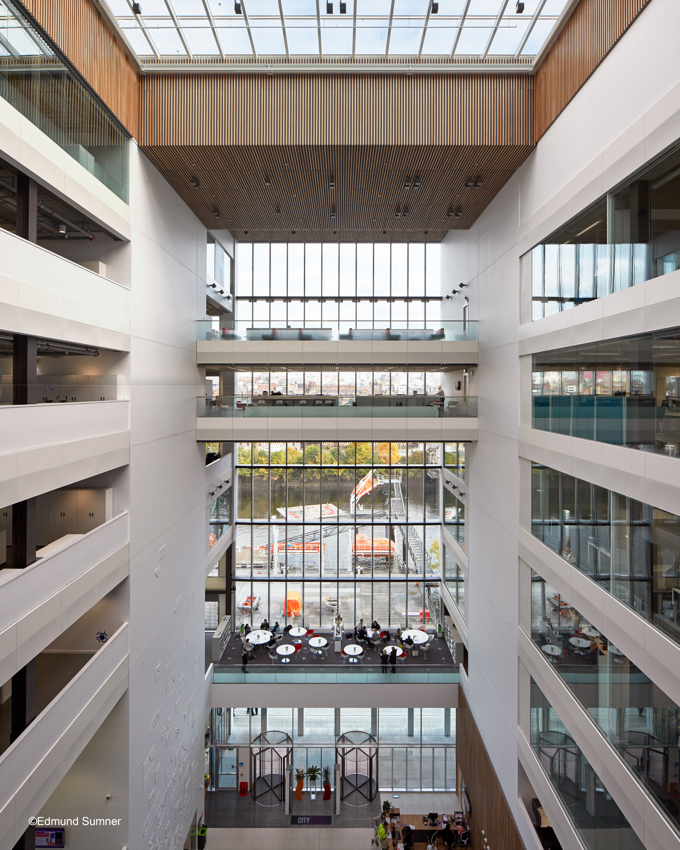 Atrium des Glasgow College